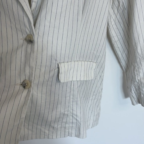 Evereve Taylor Pinstripe Blazer - Picture 6 of 11